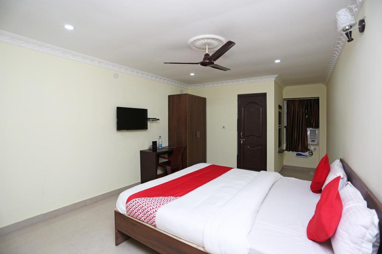 Oyo 26670 The Ranch Hotel Puri Buitenkant foto