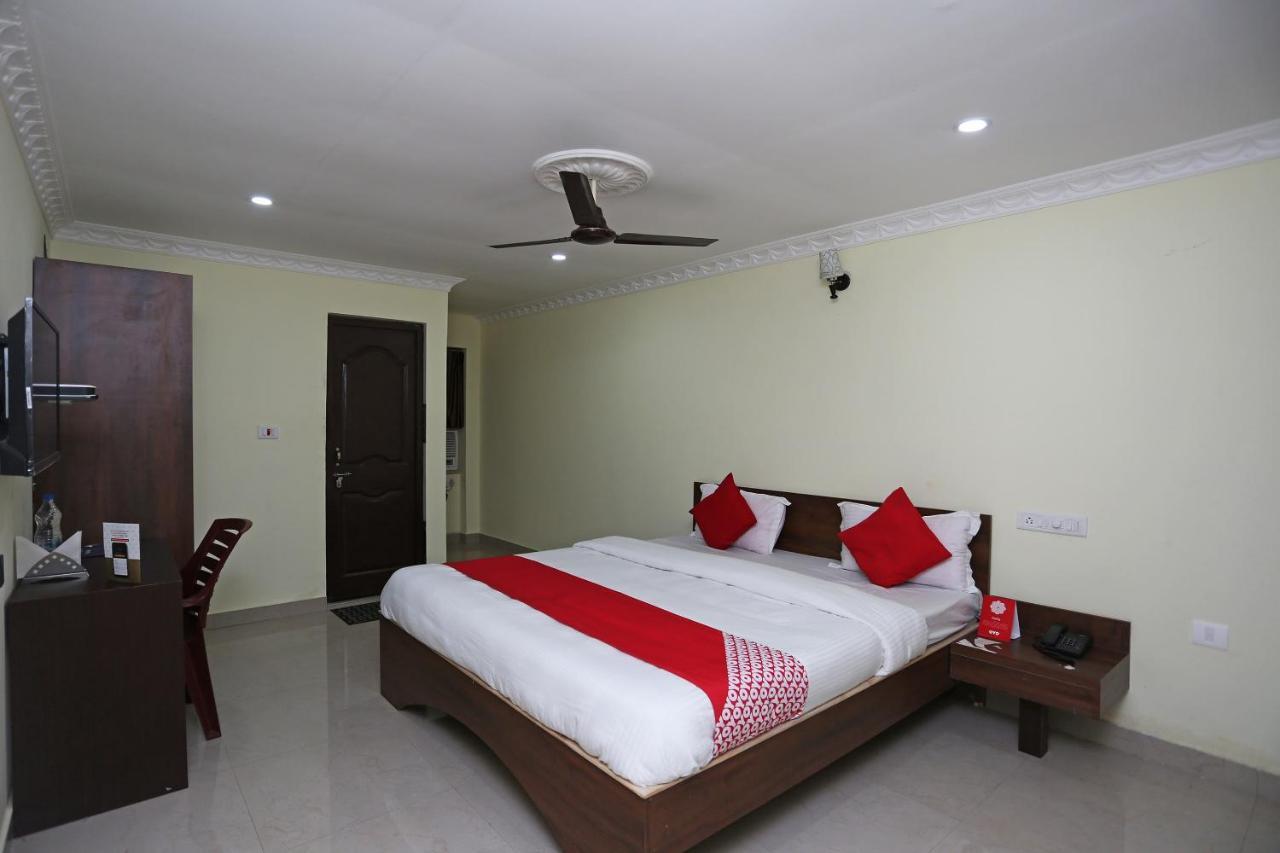 Oyo 26670 The Ranch Hotel Puri Buitenkant foto