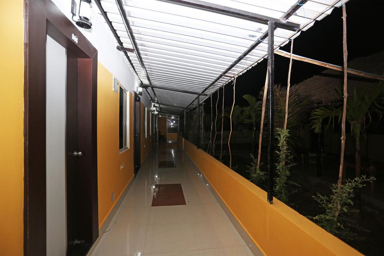 Oyo 26670 The Ranch Hotel Puri Buitenkant foto
