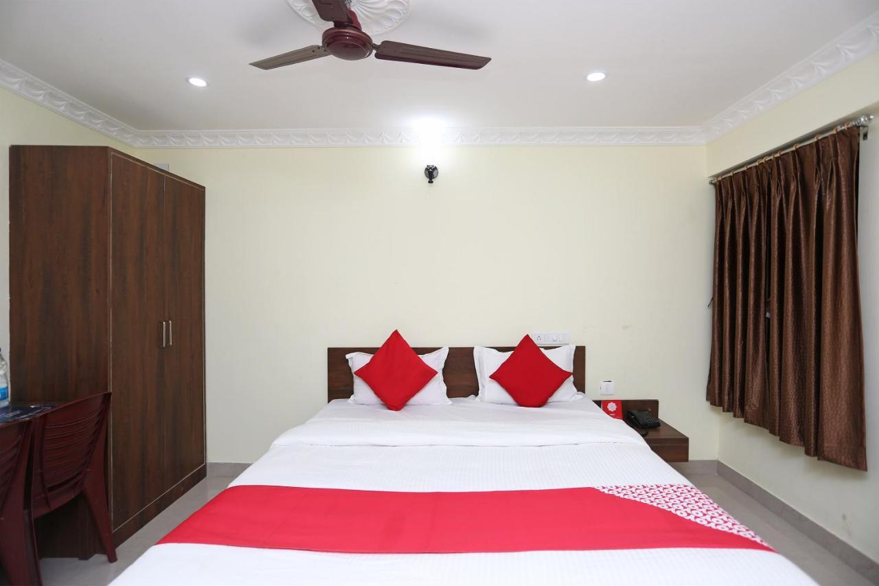 Oyo 26670 The Ranch Hotel Puri Buitenkant foto