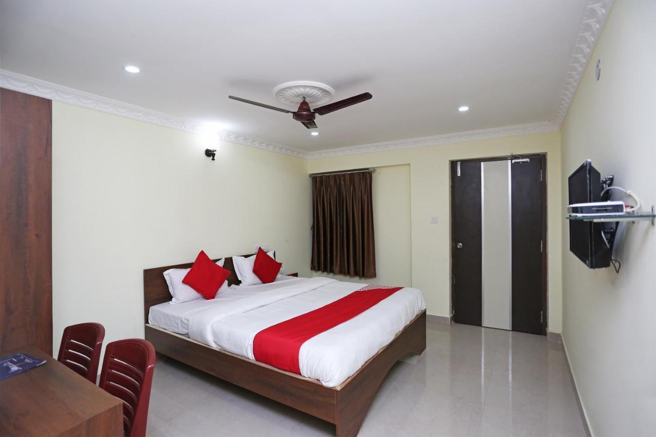 Oyo 26670 The Ranch Hotel Puri Buitenkant foto